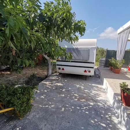 ホテル Green Garden Caravan Agrilia エクステリア 写真